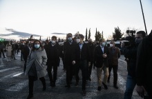 Επίσκεψη του Κυριάκου Μητσοτάκη στο αμαξοστάσιο της ΟΣΥ