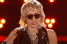 Μάιλι Σάιρους