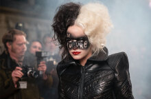 Η Έμα Στόουν μεταμορφώνεται σε Κρουέλα ντε Βιλ στη νέα ταινία της Disney