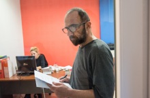 Ο δημοσιογράφος Νίκος Ζαχαριάδης