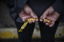 Συνταξιούχος με κομπολόι