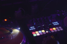 Dj (ΦΩΤΟ ΑΡΧΕΙΟΥ) - Στήθηκε κορωνοπάρτι στο Πανεπιστήμιο Κρήτης