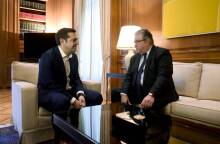 ΣΥΝΑΝΤΗΣΗ ΤΟΥ ΑΛΕΞΗ ΤΣΙΠΡΑ ΜΕ ΤΟΝ ΓΓ ΤΗΣ ΚΕ ΤΟΥ ΚΚΕ ΔΗΜΗΤΡΗ ΚΟΥΤΣΟΥΜΠΑ