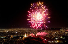 Ανάσταση - Βεγγαλικά (ΦΩΤΟ ΑΡΧΕΙΟΥ)