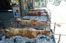 Αρνιά στη σούβλα (ΦΩΤΟ ΑΡΧΕΙΟΥ) - Με μέτρα για τον κορωνοϊό το Πάσχα 2021