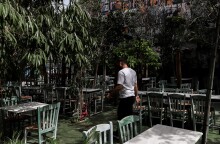 Προετοιμασίες για το άνοιγμα της εστίασης 