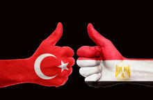 Τουρκία και Αίγυπτος πραγματοποίησαν τις πρώτες διερευνητικές επαφές μετά από χρόνια