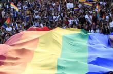 Η κοινότητα LGBTQ γιορτάζει τον εορτασμό του Gay Pride παγκοσμίως ως μέρος του εορτασμού της Ημέρας Υπερηφάνειας