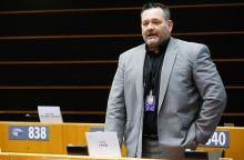 Γιάννης Λαγός