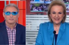 Τα μπλε γυαλιά της Παγώνη φόρεσαν on air Χασαπόπουλος- Βούλγαρη 