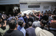 Λωρίδα της Γάζας: Θλίψη και οργή στην κηδεία ενός άνδρα που σκοτώθηκε στους αεροπορικούς βομβαρδισμούς