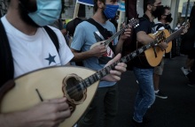 Καλλιτέχνες - Μουσικά όργανα