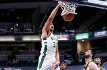 Ο Γιάννης Αντετοκούνμπο