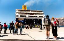  Λιμάνι Σαντορίνης 