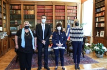 ΣΥΝΑΝΤΗΣΗ ΤΗΣ ΠτΔ ΚΑΤ. ΣΑΚΕΛΛΑΡΟΠΟΥΛΟΥ ΜΕ ΜΕΛΗ ΤΗΣ ΕΠΙΤΡΟΠΗΣ ΕΘΝΙΚΗΣ ΣΤΡΑΤΗΓΙΚΗΣ ΓΙΑ ΤΗΝ ΙΣΟΤΗΤΑ ΤΩΝ ΛΟΑΤΚΙ+ 