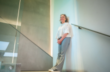 Η Ιωάννα Ράλλη και ο Καρλ Γιουνγκ δίνουν ραντεβού στο Κολωνάκι