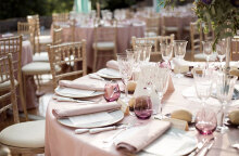 Γάμος - Βάφτιση: Με 100 άτομα η δεξίωση, αποκλειστικά σε εξωτερικό χώρο από την 1η Ιουνίου, σύμφωνα με τα νέα μέτρα για την πανδημία κορωνοϊού