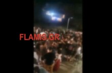 Συνωστισμός στις σκάλες της Γεροκωστοπούλου στην Πάτρα