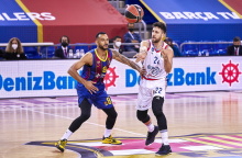 Ο Βασίλιε Μίτσιτς με αντίπαλο τον Άνταμ Χάνγκα