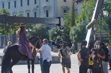 Εικόνα από τα γυρίσματα του διαφημιστικού σποτ της Perrier στην Αθήνα