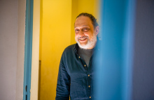 Ο Μάρκος Κρητικός έγραψε ένα κολασμένο νουάρ 