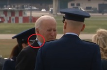 Τζιτζίκι «επιτέθηκε» στον Τζο Μπάιντεν