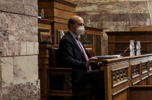 Κωστής Χατζηδάκης, υπουργός Εργασίας και Κοινωνικών Υποθέσεων