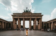 Βερολίνο©Unsplash/ Claudio Schwarz 