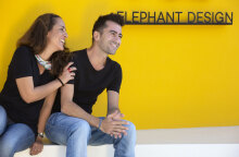 Ο Πάνος Αλεξίου και η Ελένη Σφαντού, ιδρυτές του αρχιτεκτονικού γραφείου Elephant Design