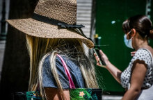 Ζέστη στον Πειραιά - Καύσωνας πλήττει την Αττική (ΦΩΤΟ ΑΡΧΕΙΟΥ)