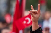 Ο χαιρετισμός των Γκρίζων Λύκων στην Τουρκία