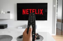 H νέα λειτουργία του Netflix επιτρέπει στους χρήστες να παρακολουθούν σειρές και ταινίες πριν ολοκληρωθεί η λήψη τους © Pixabay/Tumisu