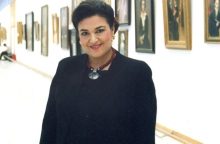 Η Μαρίνα Λαμπράκη-Πλάκα, διευθύντρια της Εθνικής Πινακοθήκης