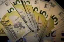 104 εκατ. ευρώ σε περίπου 157.500 δικαιούχους θα καταβληθούν από το υπουργείο Εργασίας, τον e-ΕΦΚΑ και τον ΟΑΕΔ για την εβδομάδα 5-9 Ιουλίου.