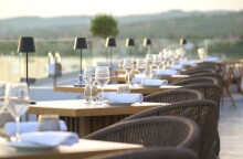 Rooftop του Nikki Beach Resort & Spa στο Πόρτο Χέλι
