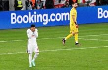 Ο Σάντσο μετά το χαμένο πέναλτι του κόντρα στην Ιταλία