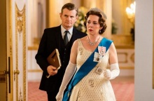 Η Ολίβια Κόλμαν ως Ελισάβετ στην σειρά του Netflix «Τhe Crown»