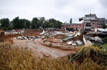 Συγκλονίζουν οι εικόνες από τις φονικές πλημμύρες στη Γερμανία - Κατολισθήσεις και συντρίμμια