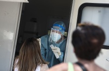 Rapid test από κλιμάκια του ΕΟΔΥ