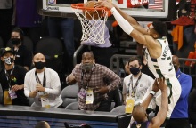 NBA: Το κάρφωμα του Γιάννη Αντετοκούνμπο