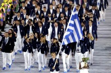 Η ελληνική αποστολή κατά την είσοδό της στην τελετή έναρξης στους Ολυμπιακούς Αγώνες του Ρίο