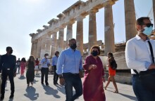 Το κτήριο του παλαιού Μουσείου Ακροπόλεως, η αποκατάσταση του οποίου πραγματοποιείται με χρηματοδότηση 3,5 εκ. ευρώ μέσω του ΠΕΠ Αττικής 2014-2020, επισκέφθηκαν η υπουργός Πολιτισμού και Αθλητισμού Λ. Μενδώνη και ο περιφερειάρχης Αττικής Γ. Πατούλης © ΑΠΕ