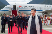 Ο Σι Τζινπίνγκ, πρόεδρος στην Κίνα, πραγματοποίησε επίσκεψη για πρώτη φορά στο Θιβέτ