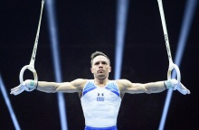 Λευτέρης Πετρούνιας 