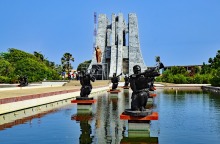 Αγάλματα σε λίμνη στην πόλη Άκρα στην Γκάνα