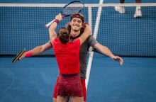 Οι Στέφανος Τσιτσιπάς και Μαρία Σάκκαρη