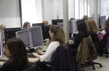 Δημόσιοι Υπάλληλοι 