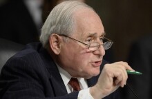 Ο πρώην γερουσιαστής των Δημοκρατικών, Καρλ Λέβιν