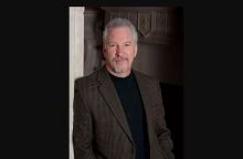 Ο παρουσιαστής του ραδιοφώνου, Phil Valentine