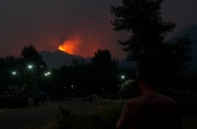 Φωτιά στην Αρχαία Ολυμπία - Μαίνεται το πύρινο μέτωπο - Ολονύχτια μάχη των πυροσβεστών